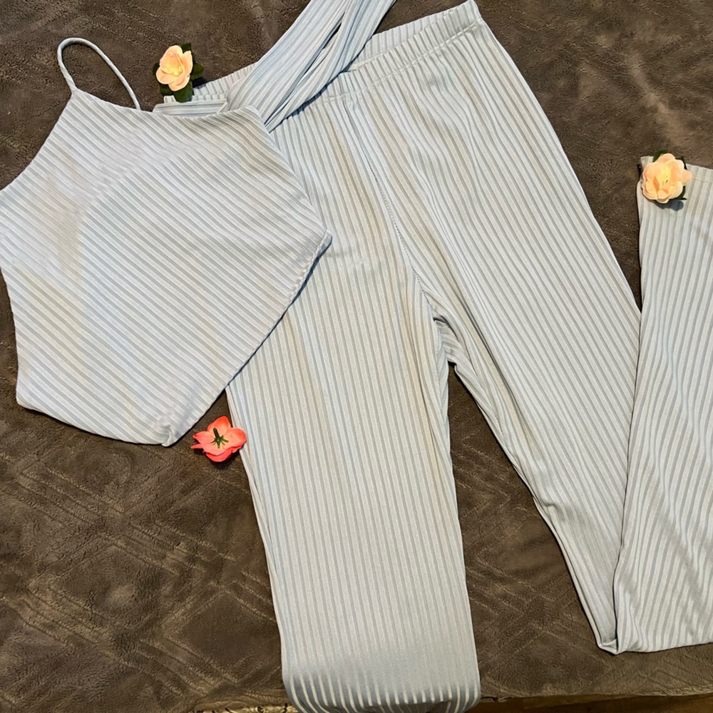 Light blue set